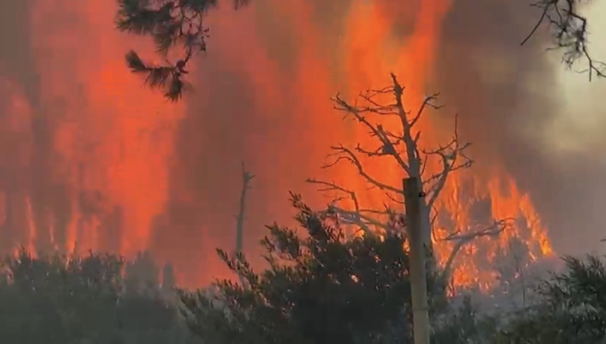Se reavivó el fuego de La Alborada