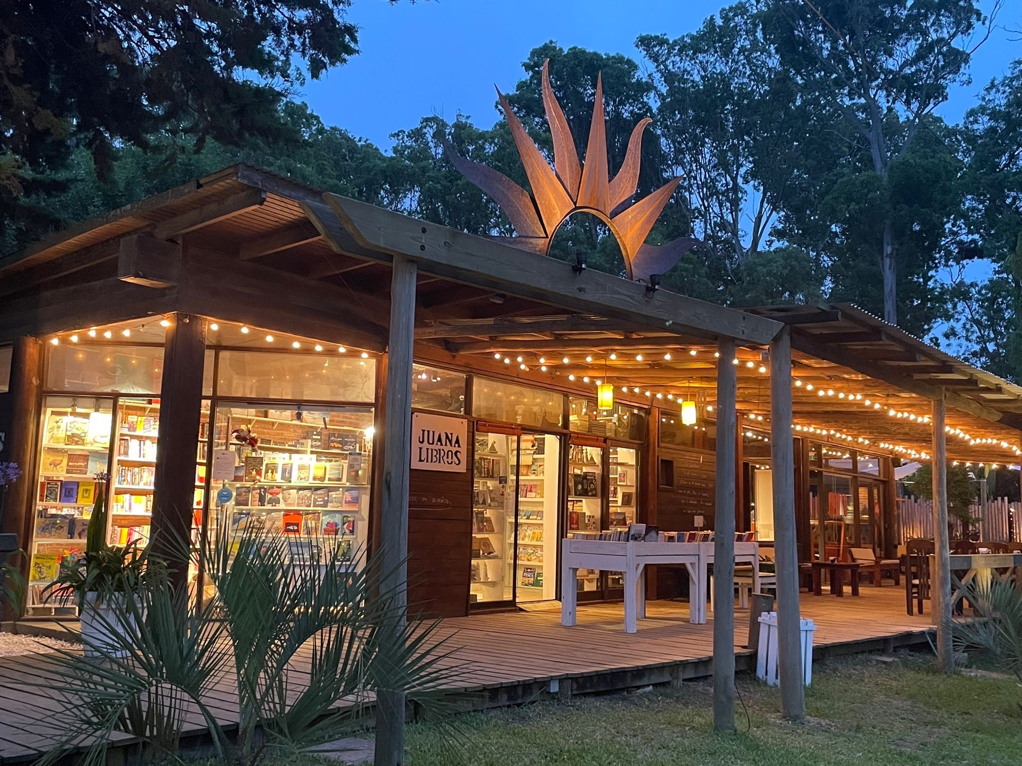 Conversatorio “Entregarse a la costa” en La Pedrera