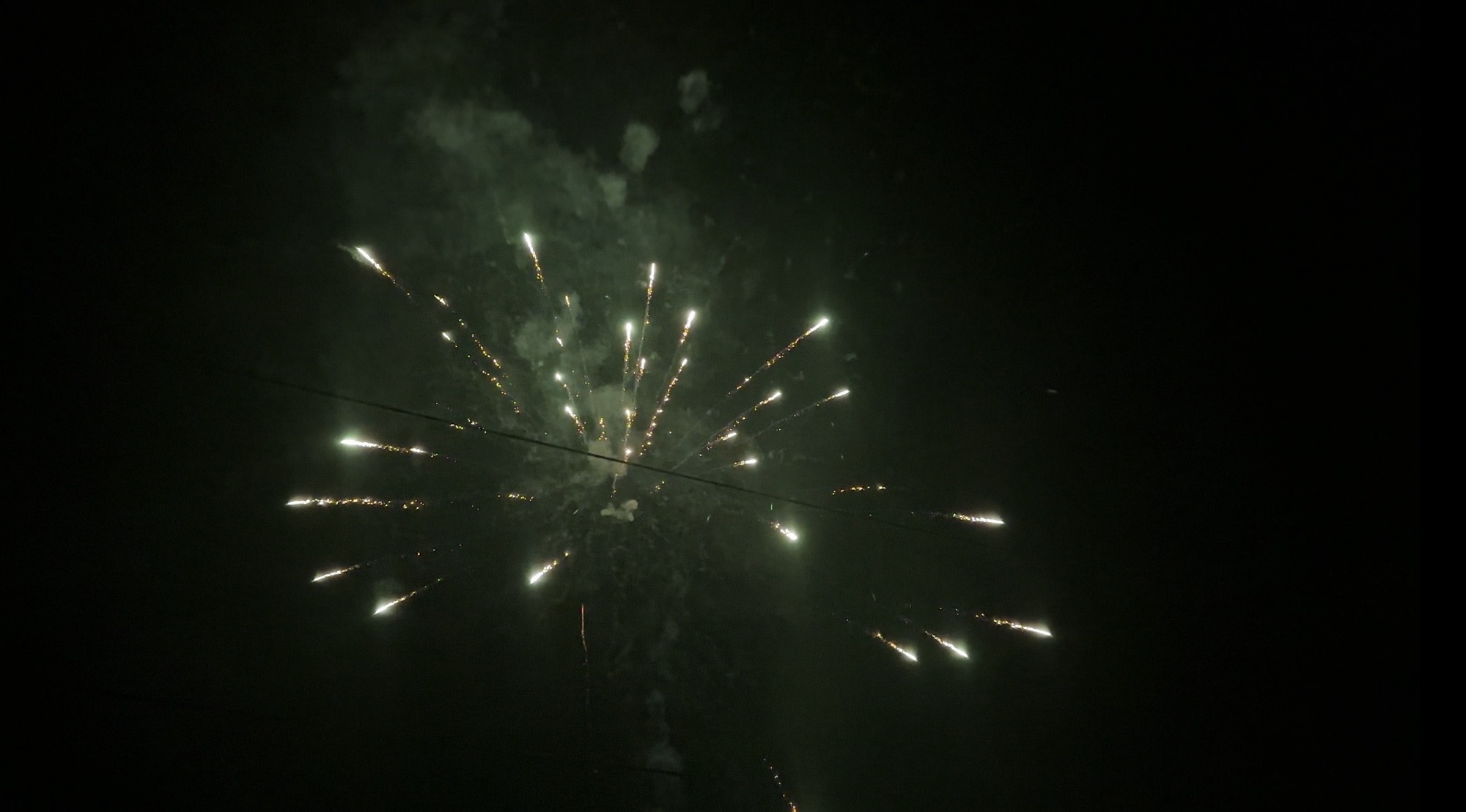 Rocha: Aunque está prohibido varias personas celebraron el inicio de año detonando pirotecnia de alta sonoridad