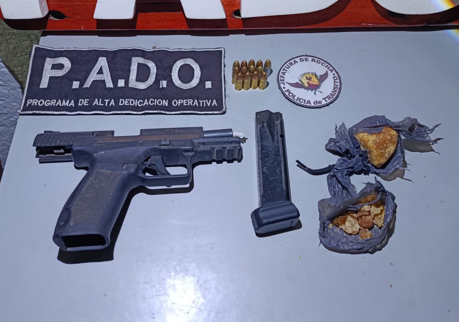 Dos personas detenidas con arma y drogas en Chuy