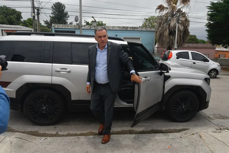 Adquisición de camioneta particular de Orsi y auto para la asunción presidencial se gestó en Cabo Polonio