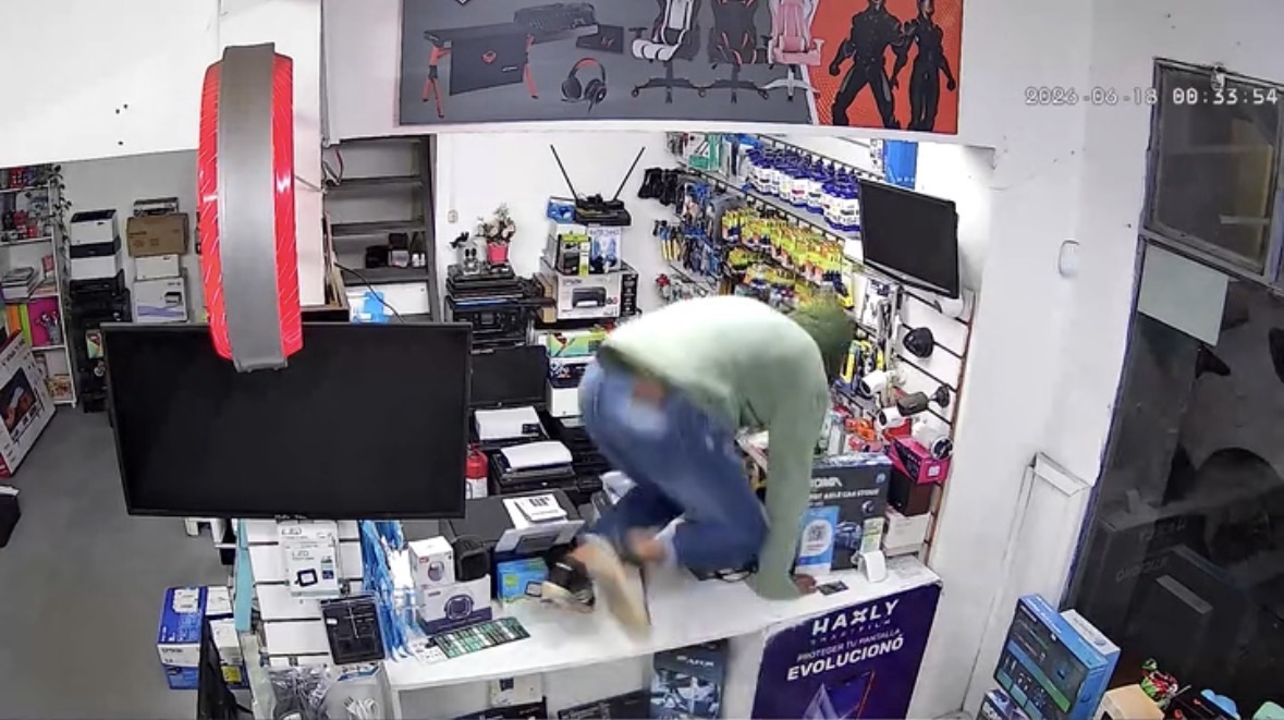 En 17 segundos un ladrón robó en un comercio de la ciudad de Rocha
