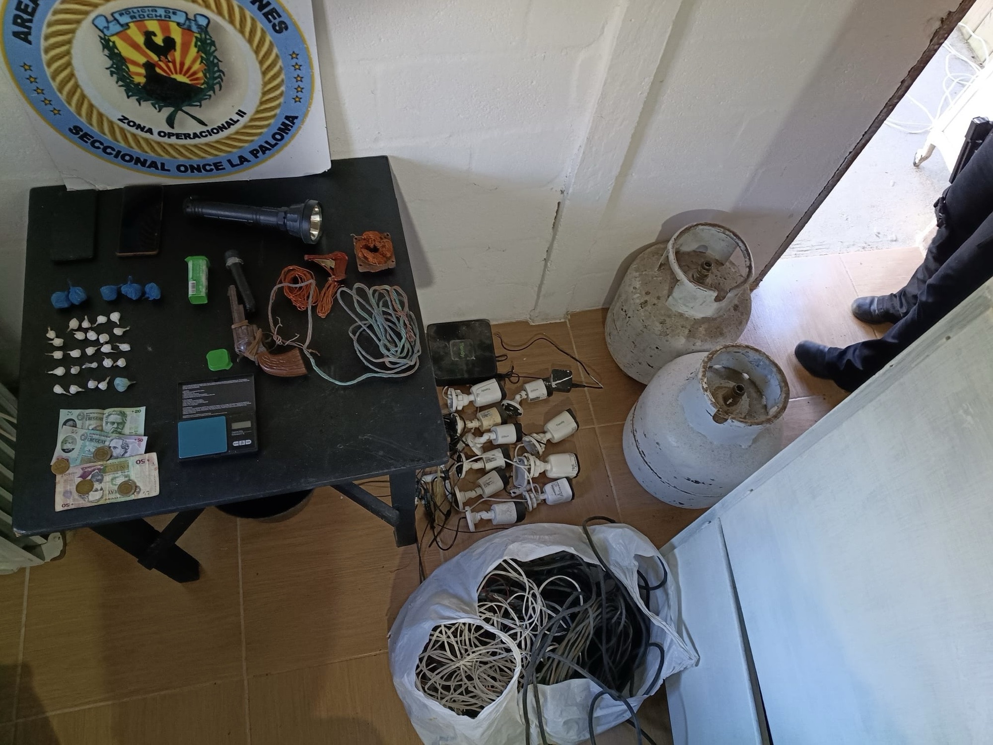 Operación “Cobre”: cinco allanamientos simultáneos dejaron cinco detenidos en Rocha y Montevideo
