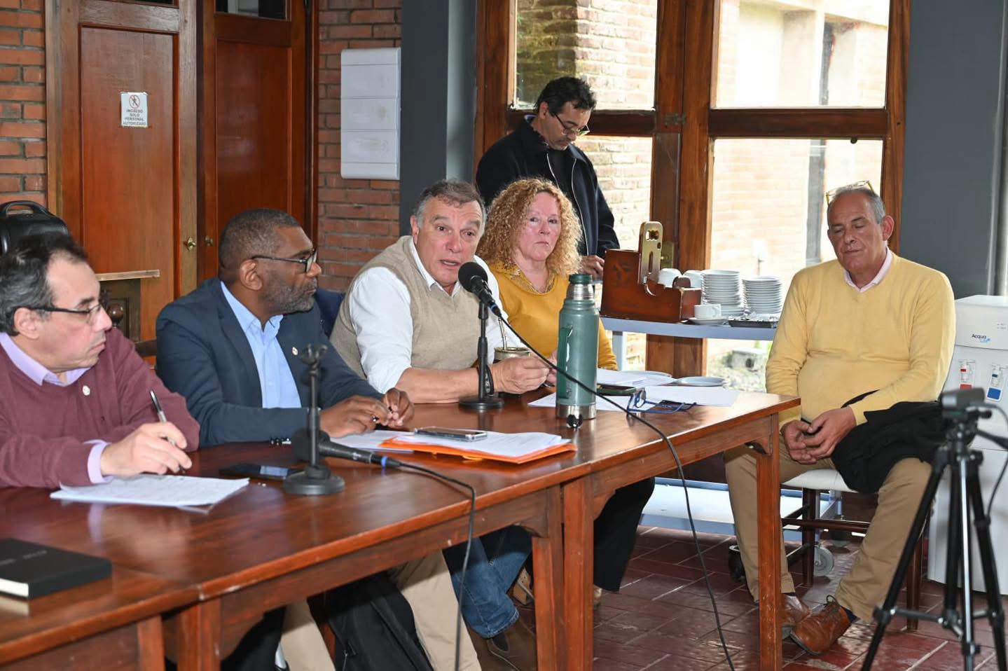 Punta del Diablo: Vecinos y autoridades trabajan en una agenda para el desarrollo del balneario